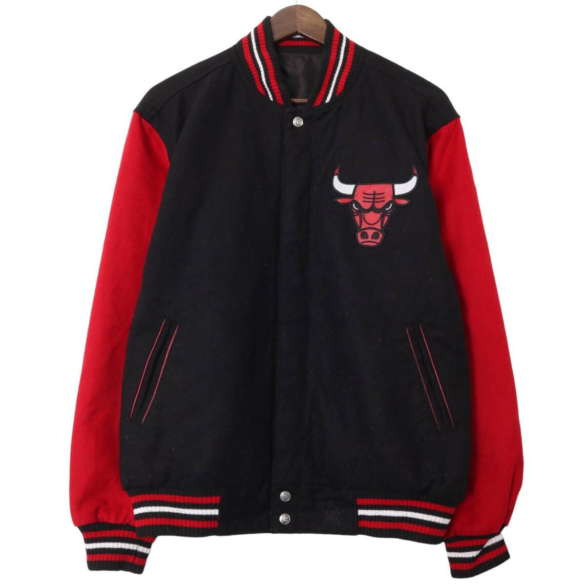 00年代 NBA シカゴ・ブルズ スタジアムジャケット ブラック (メンズ S) 中古 古着 A0469拍卖