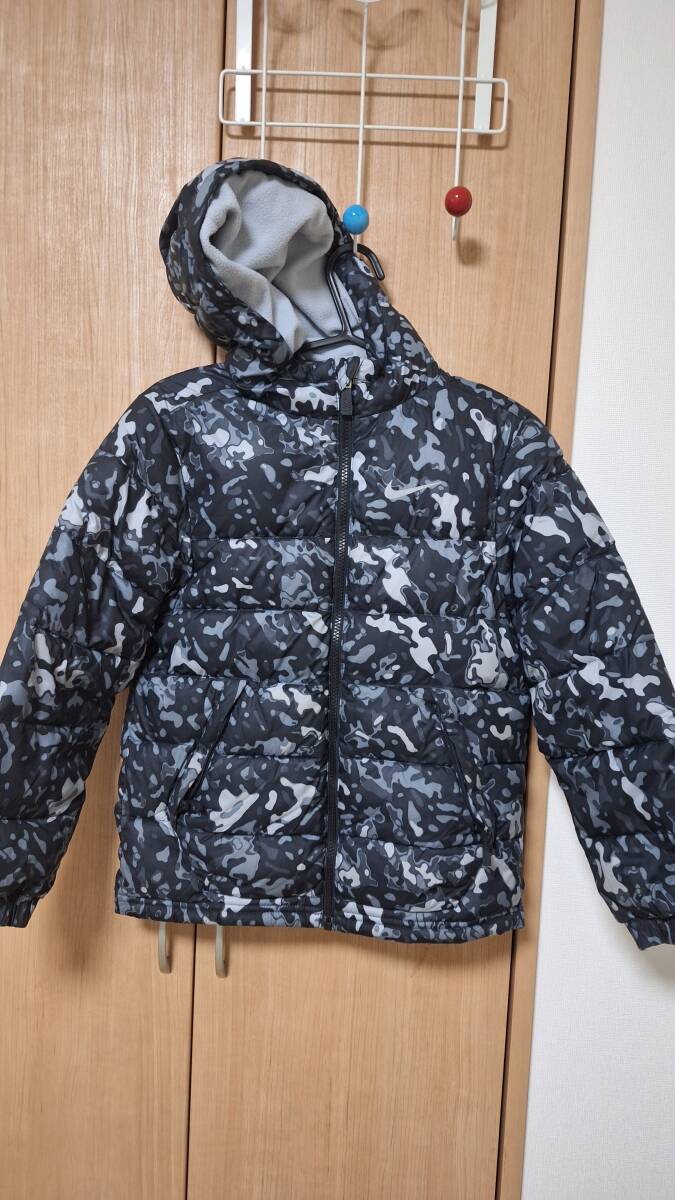 ナイキ 美品ダウン風中綿ジャンパー 140拍卖