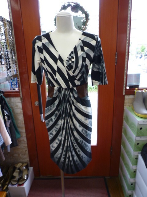 【1001-5】OCCO 格好いいワンピース サイズ38拍卖