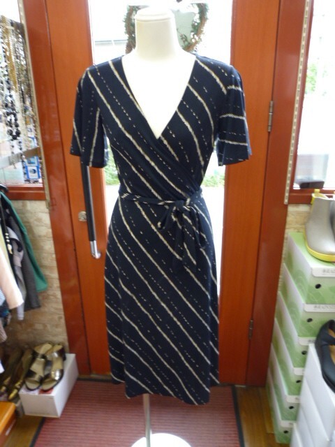 【1001-7】H&M 可愛いワンピース サイズXXS拍卖