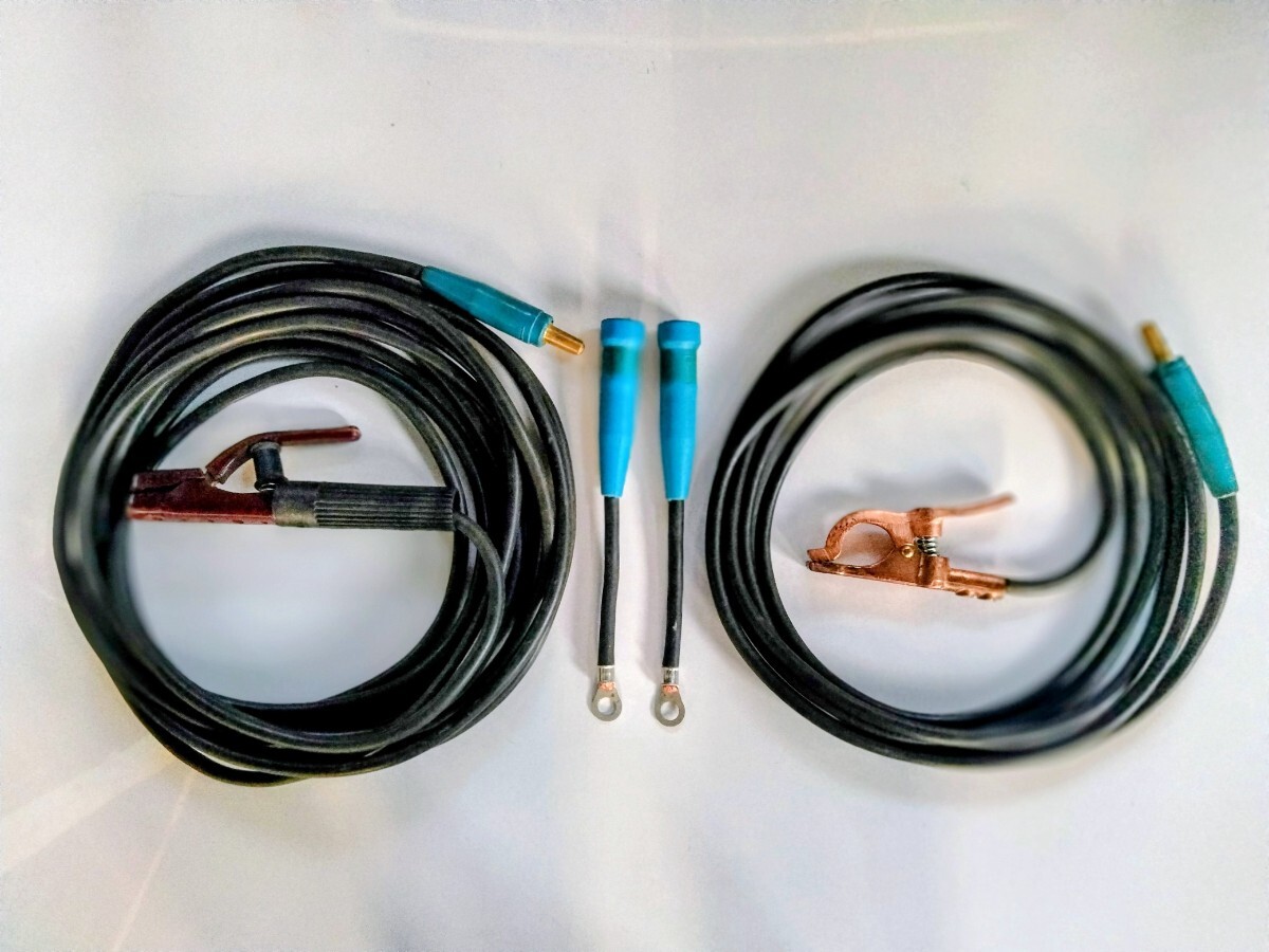 良品 溶接キャプタイヤ  ホルダー・アースクリップ機械側端子付き 22スケ ユンボ拍卖