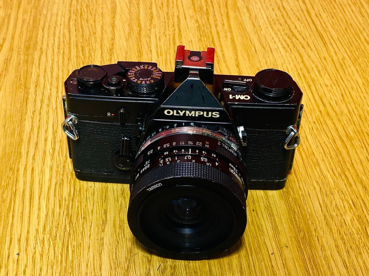 (826) OLYMPUS オリンパス 一眼レフカメラ OM-1 TAMRONレンズ 動作未確認 現状渡し拍卖