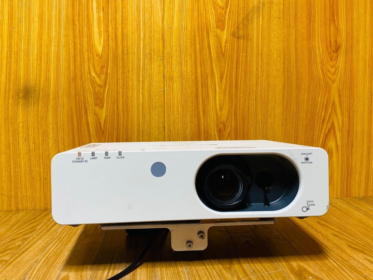 (1193) Panasonic パナソニック 会議用 プロジェクター PT-FX400 動作確認済み拍卖