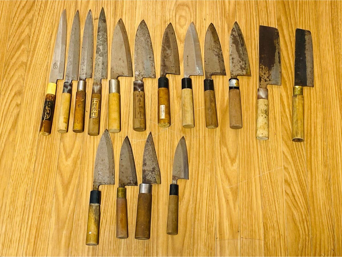 (1139)包丁 各種 刺身包丁 出刃包丁 料理包丁 など 16ピースまとめ売り 現状渡し拍卖