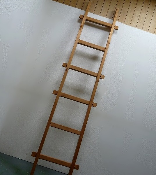 (☆BM)木製 はしご 6段 全長200㎝ ステップ ラダー アンティーク調 レトロ 脚立 足場 ディスプレイ 拍卖