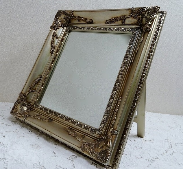 (☆BM)ヴィクトリアンレトロ 置き型 ミラー 54.3×49.3㎝ マットシルバー ロココ調 鏡 アンティーク調 額装型 エレガント拍卖