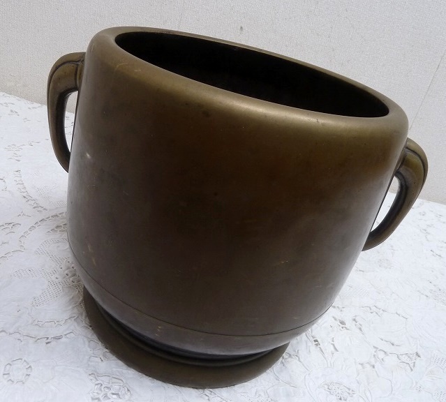 (☆BM)宣徳火鉢(0919-①)共耳付き 真鍮製 高さ25.5㎝/4.5kg 日本伝統工芸 手あぶり火鉢 昭和レトロ アンティーク調 金属製拍卖