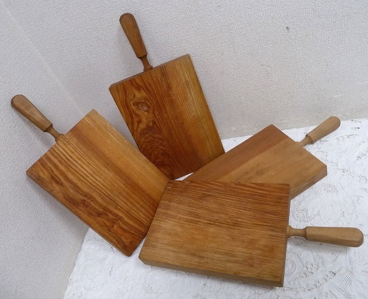 (☆BM)木製 サービングボード/カッティングボード 4枚 トレイ 全長39.2㎝ プレート 盛皿 まな板 チーズボード お洒落 厚手拍卖