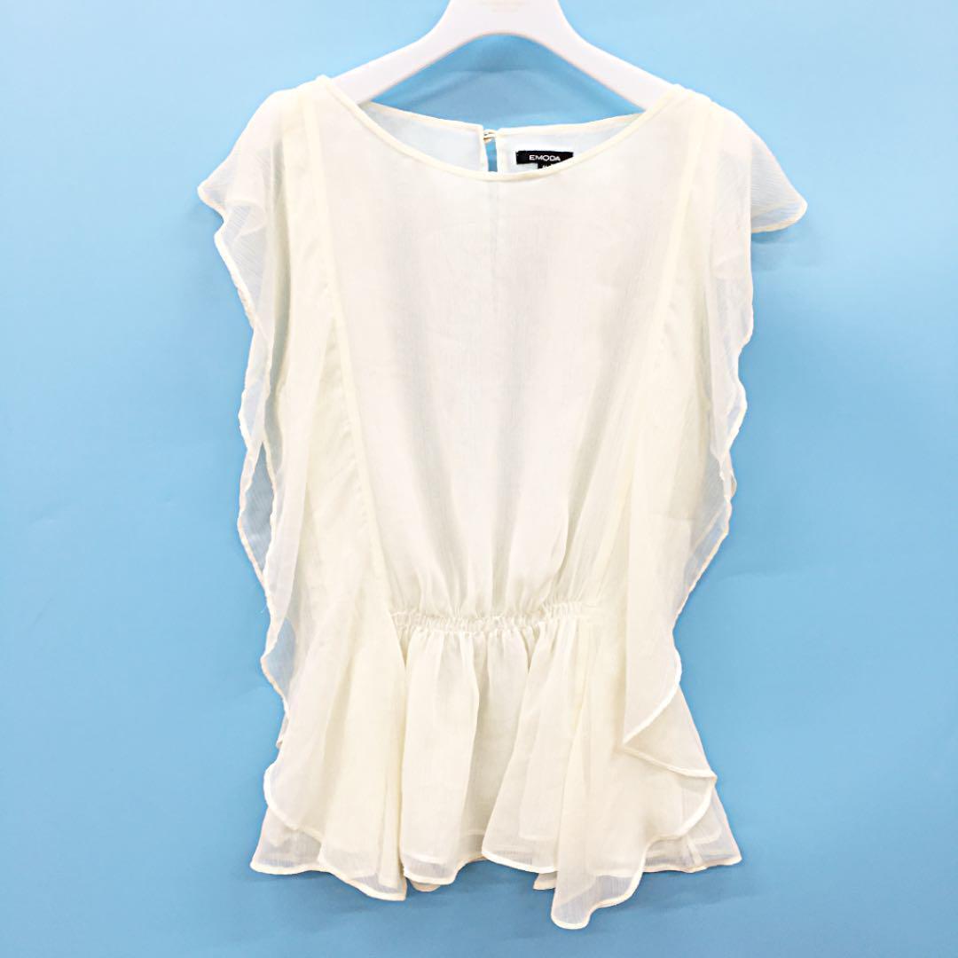 EMODA エモダ ノースリーブシフォントップス アイボリー拍卖