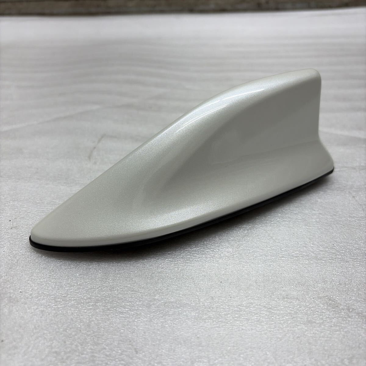 新車外し.超美品☆TOYOTA トヨタ純正☆ZVW50系 プリウス☆シャークアンテナ.ルーフアンテナ.ドルフィンアンテナ.ラジオアンテナ拍卖