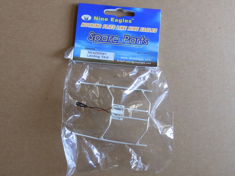 ラジコンヘリコプターパーツ Nine Eagles スペアパーツ ランディング スキッド NE4260041拍卖