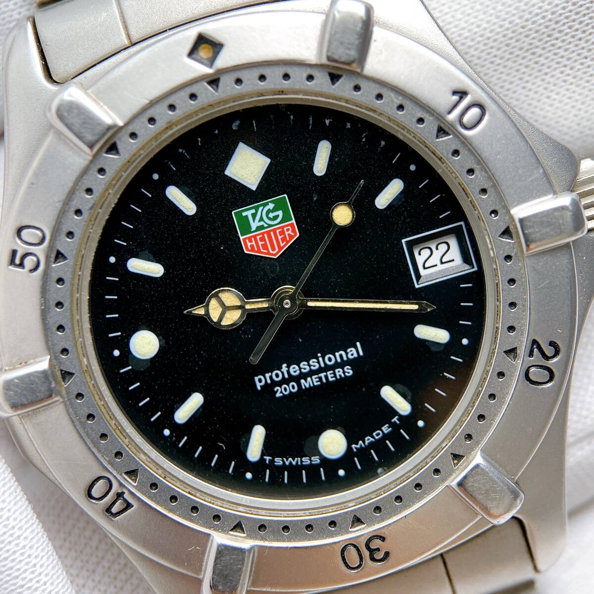 【稼働】美品 タグホイヤー TAGHEUER プロフェッショナル メンズ 腕時計 クオーツ QZ シルバー 黒文字盤 3針 デイト 962.013R 動作 ②拍卖