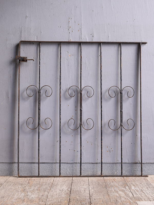 イギリスアンティーク アイアンフェンス ゲート柵 ガーデニング 13281拍卖