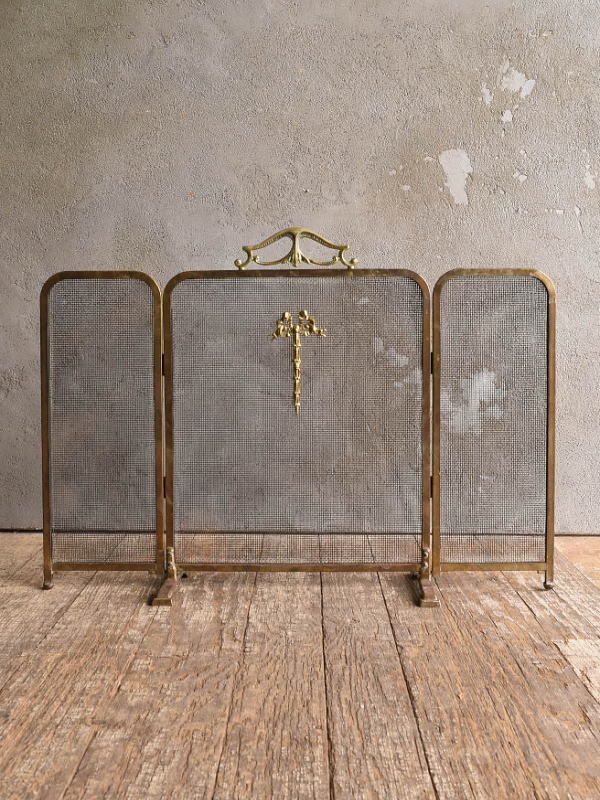 イギリス アンティーク ファイヤーガード フェンダー 暖炉器具 13282拍卖