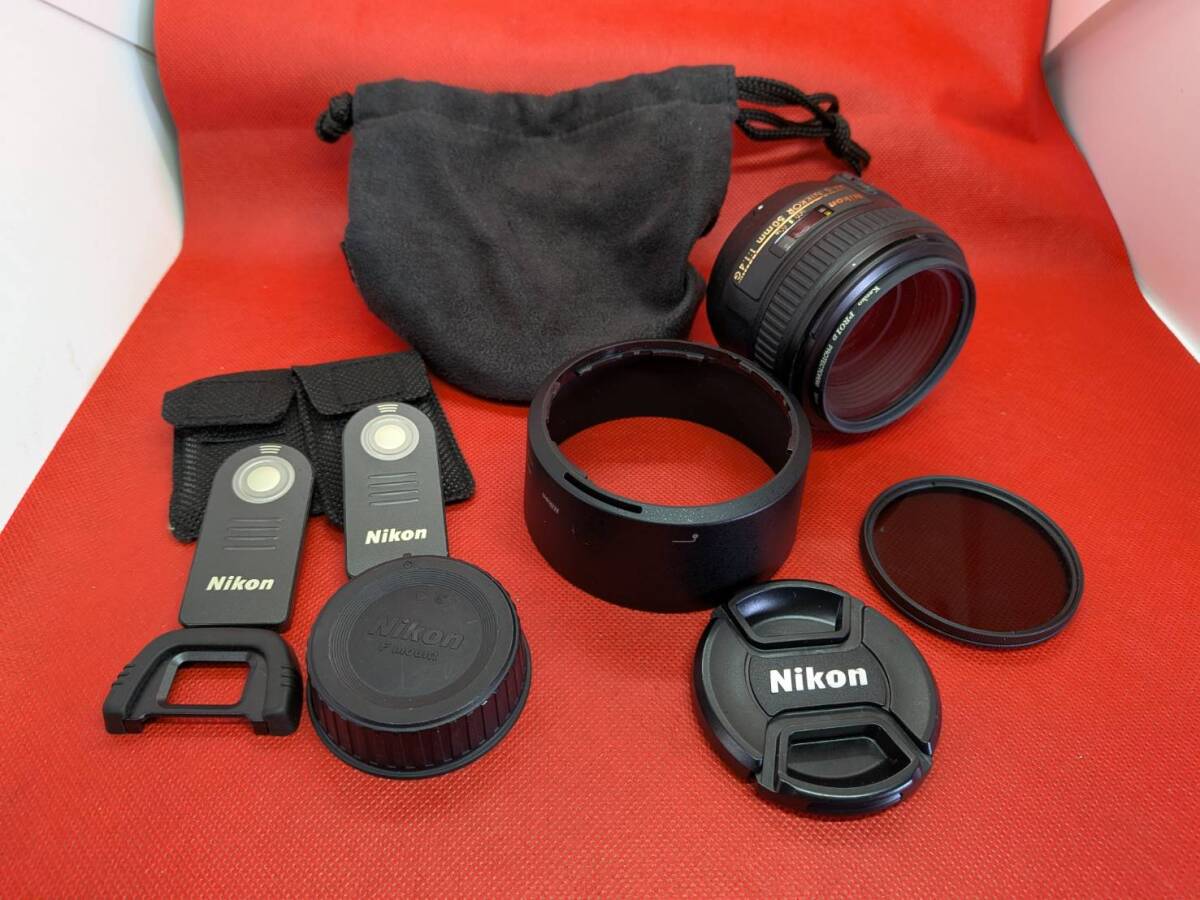 Nikon ニコン 一眼レフカメラ用レンズ AF-S NIKKOR 50mm カメラ用リモコン ML-L3 アイカップ DK-21 ブラック巾着付き拍卖