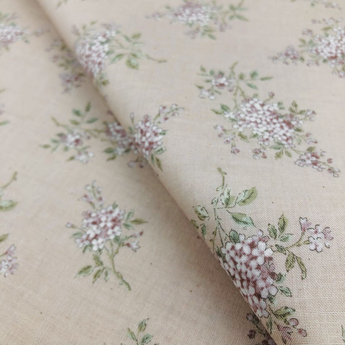 1m 日本製 スケア コットン 生地 はぎれ コットン 108×100 花柄 スケアー ボタニカル 拍卖