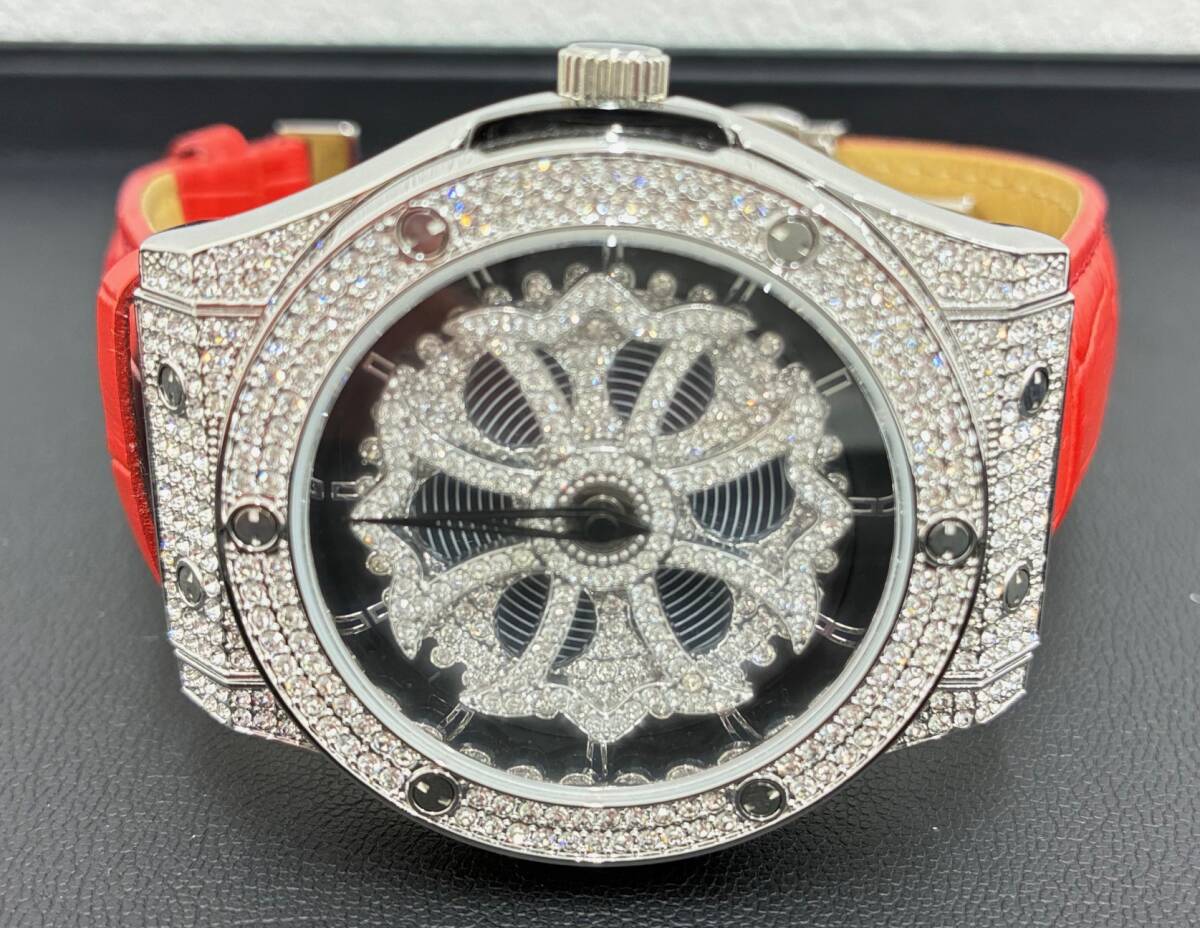 ★Anne Coguine アンコキーヌ メンズ腕時計 クロス シルバー色ドベゼル 文字盤動き 石付き 赤バンド 不動品 箱無し★ №16拍卖