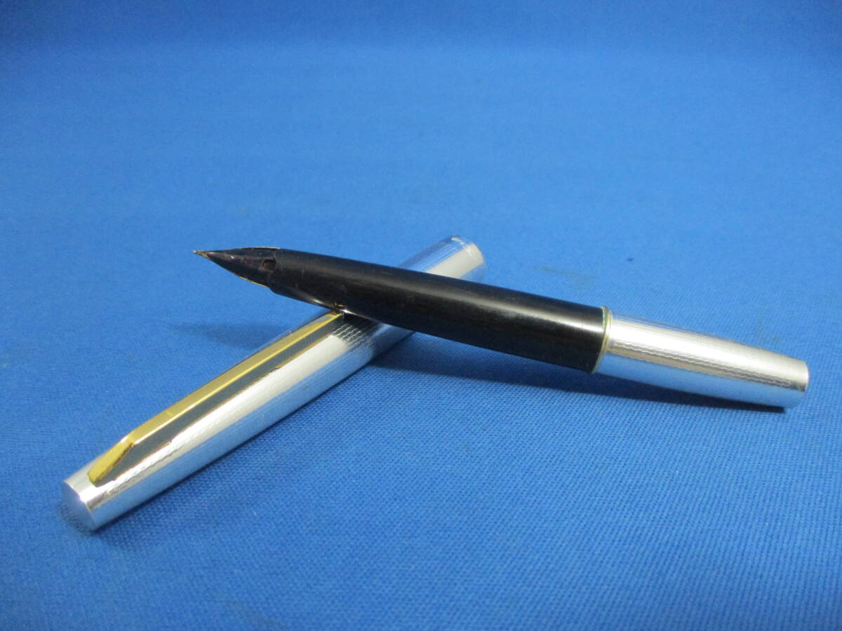 Teikin 帝国金ペン 万年筆 シルバー x ゴールド 「#7019」拍卖