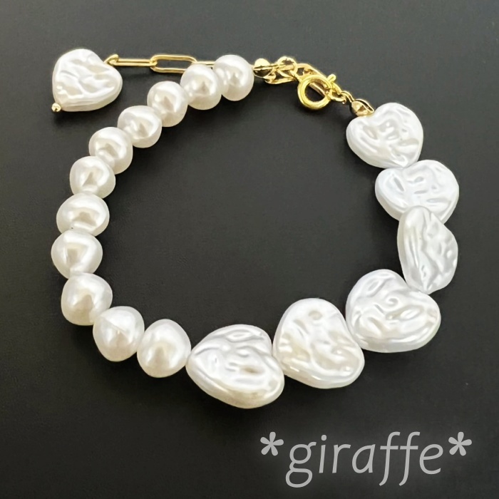 D090 匿名配送 ブレスレット レディース パール ハート ゴールド 左右非対称 アジャスター有り 拍卖