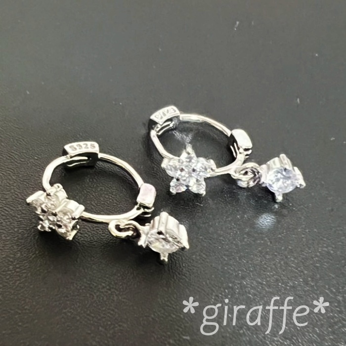 B648 匿名配送 リングピアス レディース ジルコニア 花 揺れる フープピアス シルバー s925 拍卖