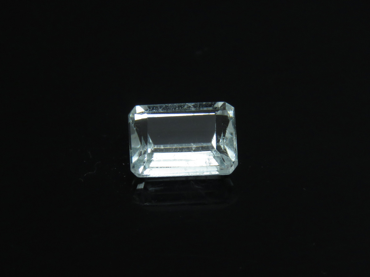 アクアマリン 2.041ct ステップカット ルース拍卖