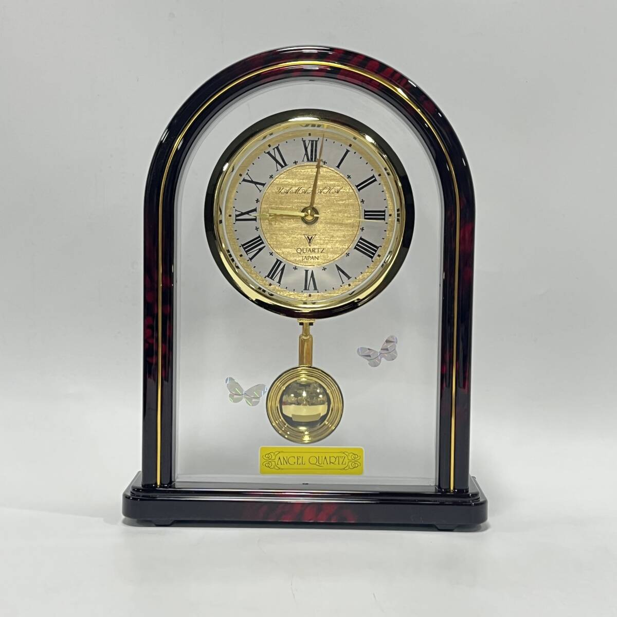 【64102】未使用 エンゼルクオーツ 振り子時計 置き時計 蝶 アンティーク 漆器 塗り物 昭和レトロ 経年保管品 現状品拍卖