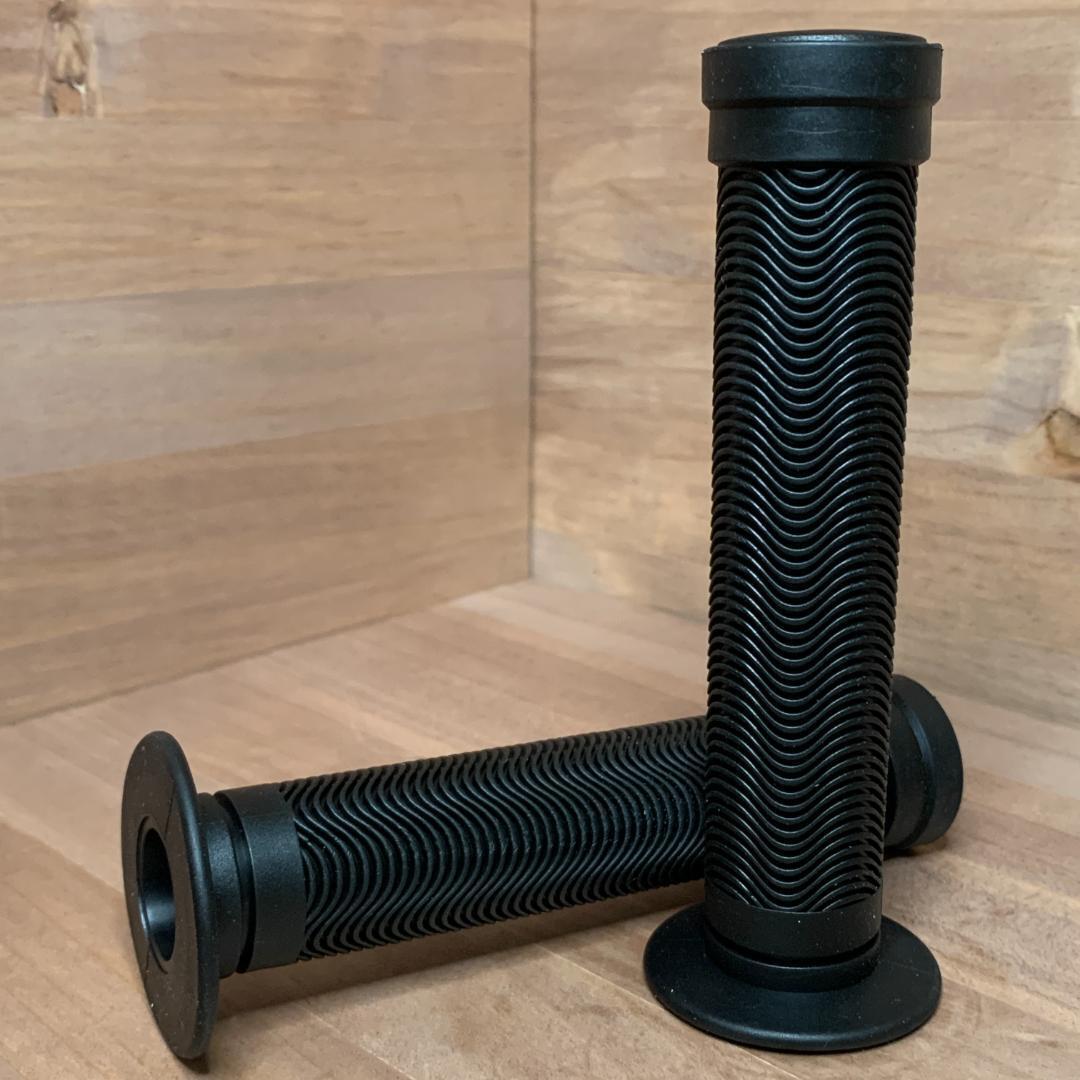 【新品】 ラバー製 自転車 グリップ 150mm ブラック MTB BMX クロスバイク マウンテンバイク ママチャリ OLDMTB シティサイクル拍卖