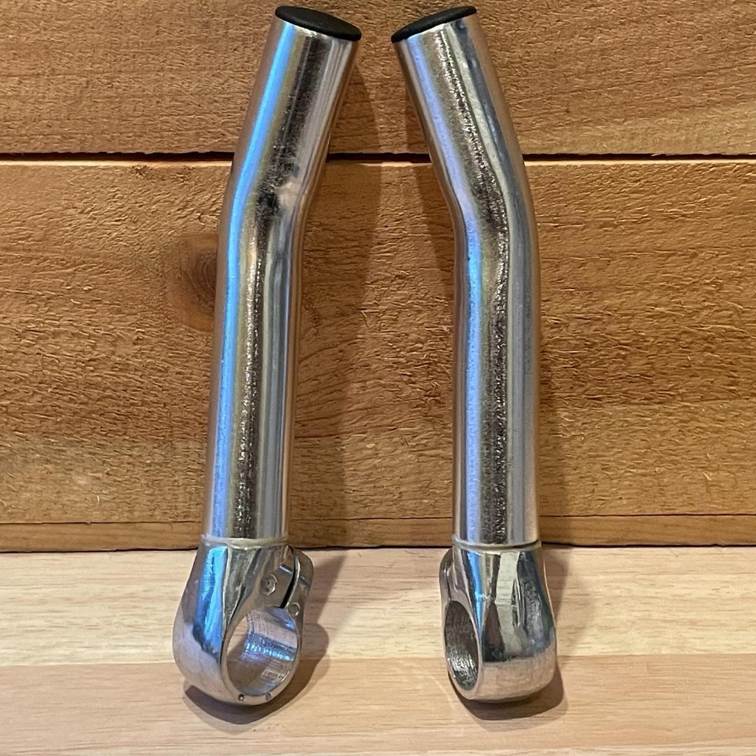 【新品】ロングバーエンドバー シルバー クロスバイクの持ち手の変更に!拍卖