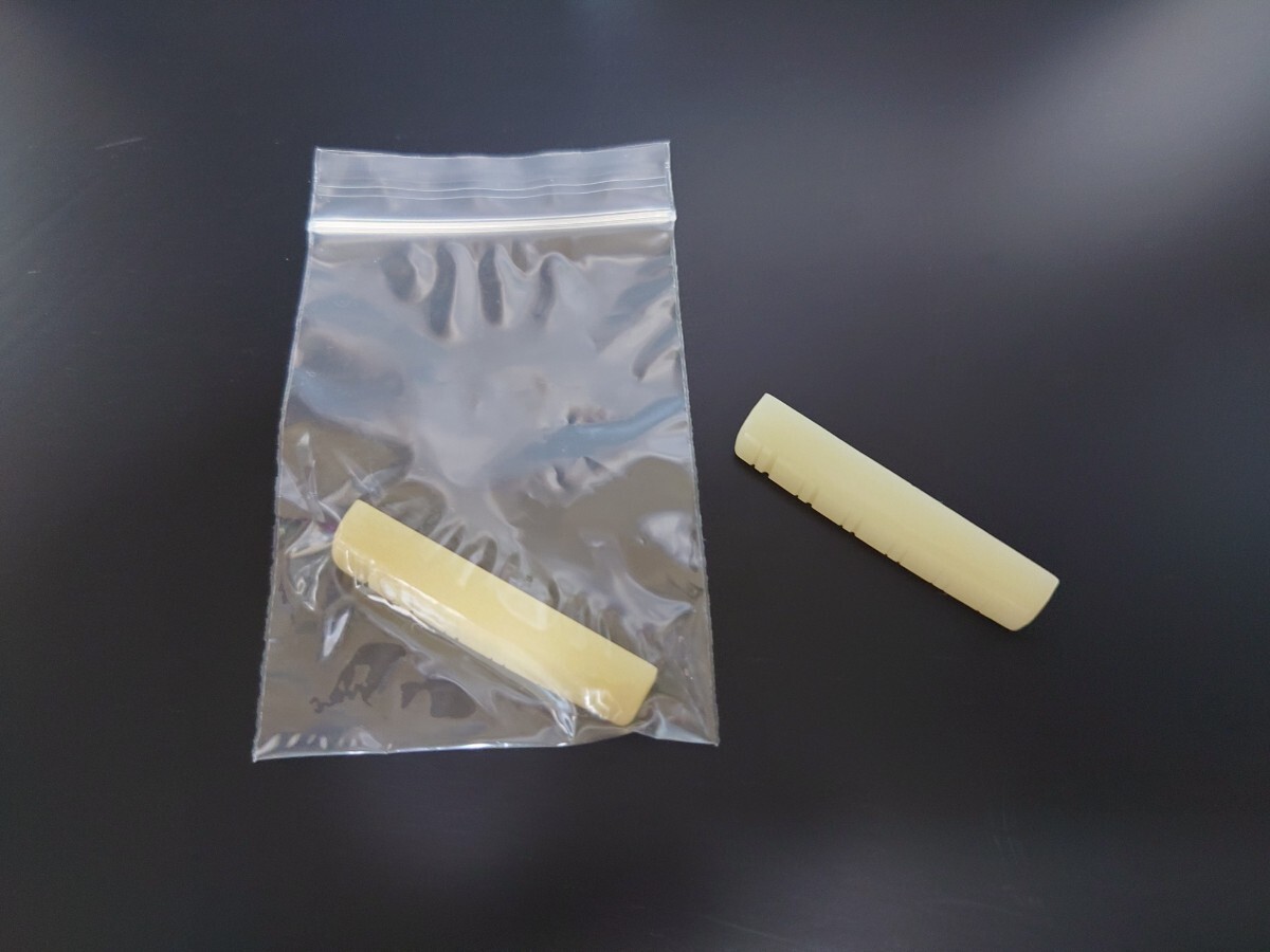 ☆★【定形郵便は送料無料】12弦アコースティックギター用 オイル漬け牛骨成形ナット拍卖