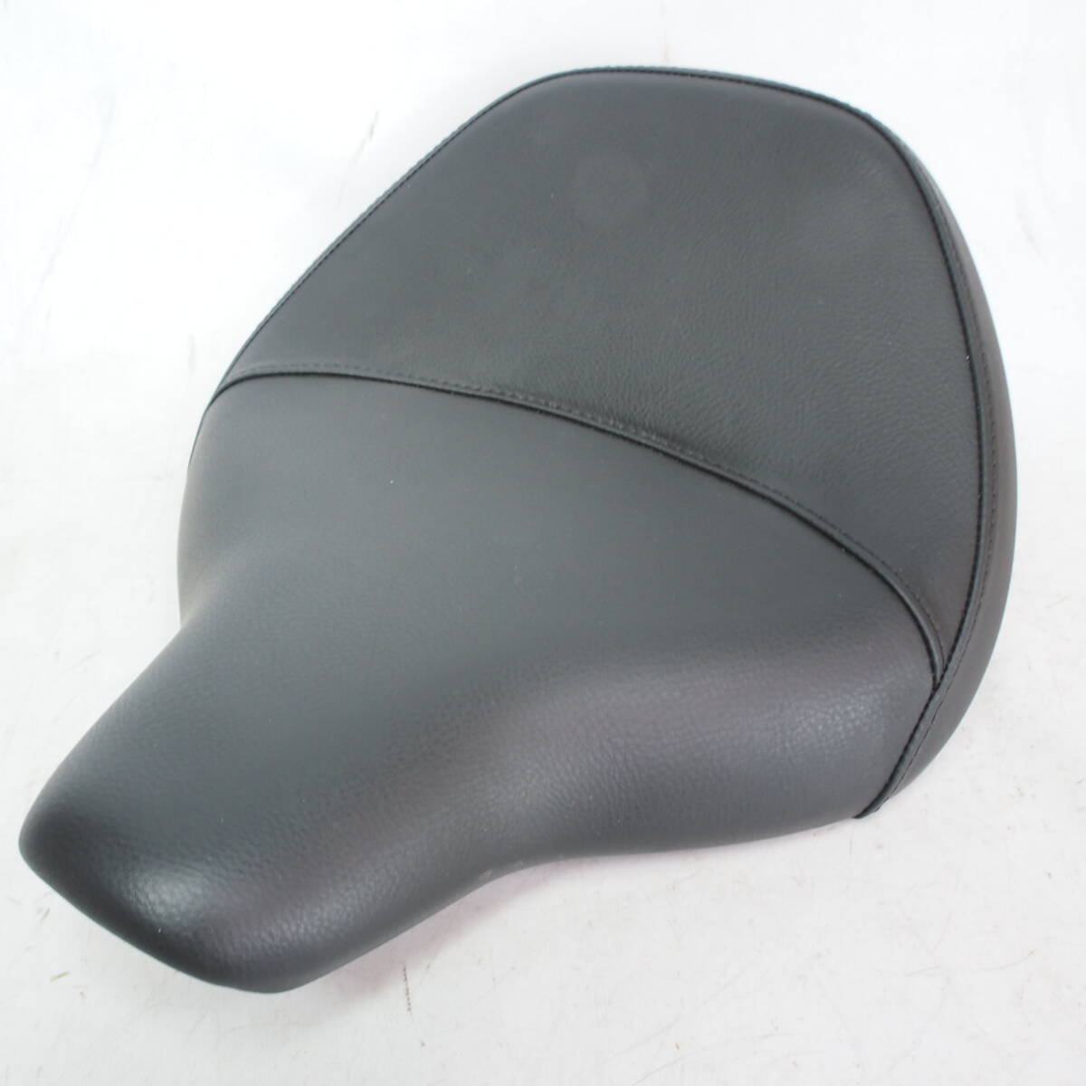 トライアンフ ボンネビルボバー Triumph 純正シート メインシート フロントシート 2017-2024年 bonneville 管CYEJ03拍卖