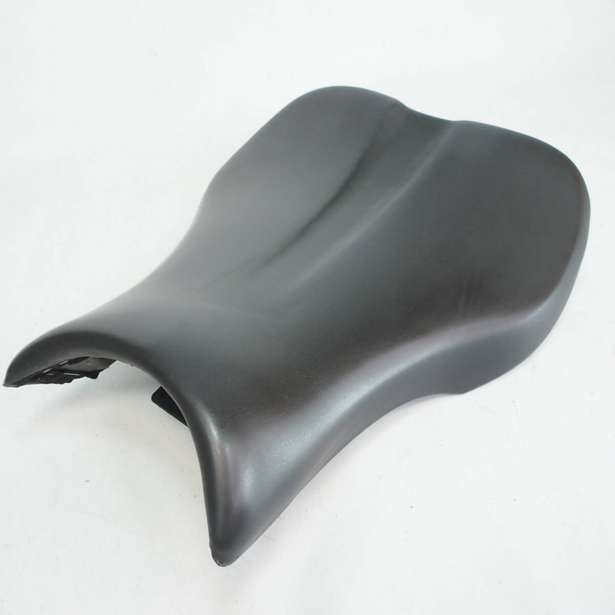 トライアンフ デイトナ 675 06-08年 純正 メインシート ライダーシート フロントシート 管CYEJ24拍卖