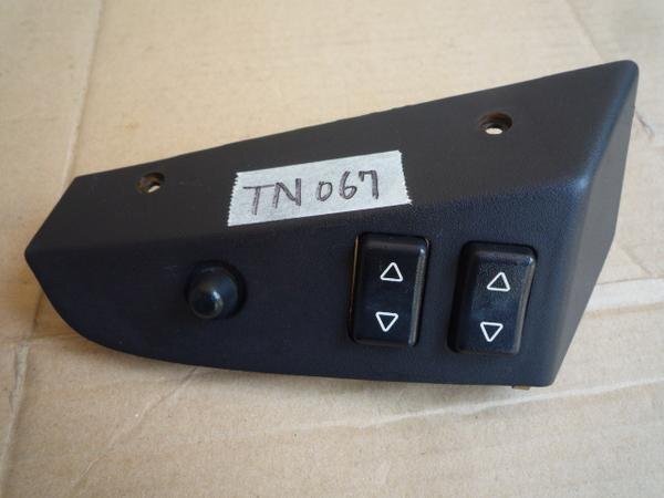 フォード トーラス3800 H5年 パワーウインドスイッチ TN067拍卖