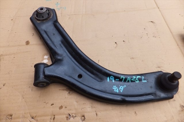 日産 TIIDA ティーダ SNC11 H18年 ロアアーム 左側 19-7A25拍卖