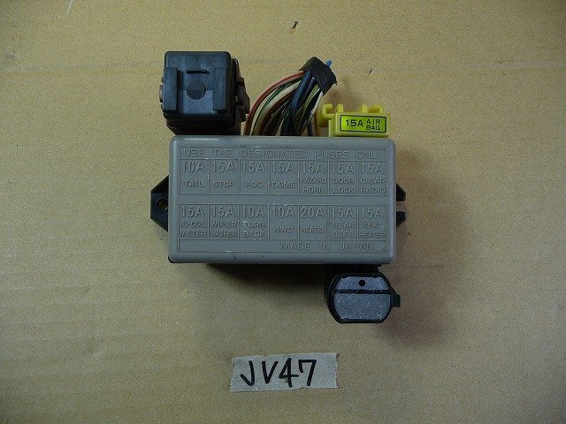 ☆ スズキ Jimny ジムニー GH-JB23W AT車 室内 ヒューズ リレーボックス JV47拍卖