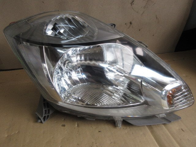 ☆トヨタ PASSO パッソ KGC10 ヘッドライト 右側 運転席側 KOITO 100-51762 LT834拍卖