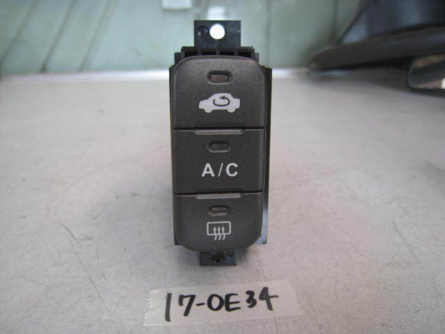 ☆ホンダ シビック EU1 H13年 A/C他 スイッチ 2700T-E110 17-0E34拍卖