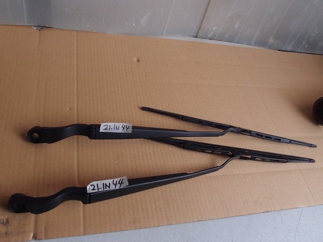 日産 キューブ YZ11 H18年 ワイパーアーム 2本組 21-1N44拍卖