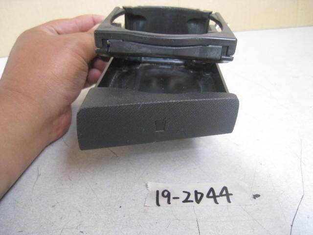 ☆ダイハツ MOVE ムーヴ L185S H21年 カップホルダー ドリンクホルダー 左側 19-2D44拍卖