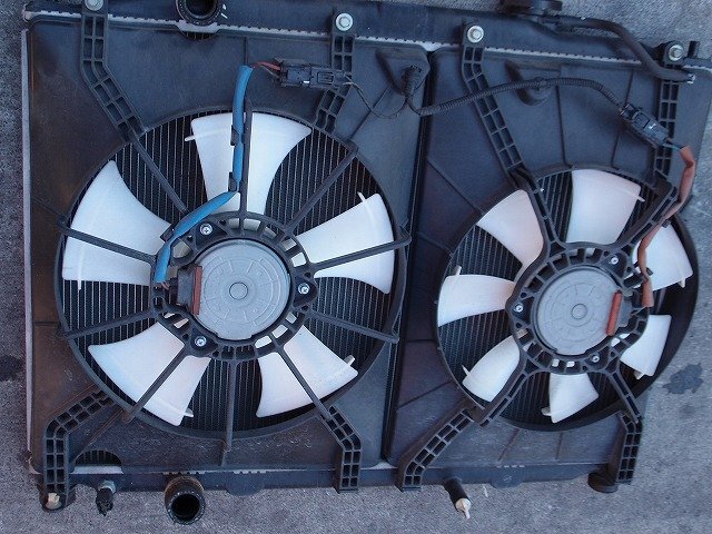 ☆ ホンダ ステップワゴン スパーダ RK5 H23年 純正ラジエーター 電動ファン付 60211 23-8G95拍卖