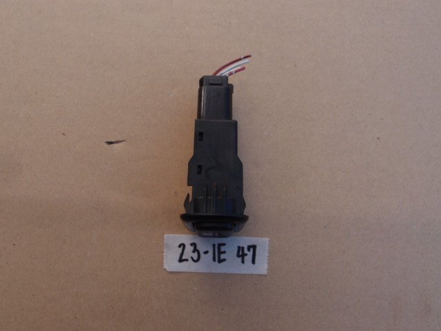 ☆ ダイハツ テリオス キッド J111G H15年 ?スイッチ 23-1E47拍卖