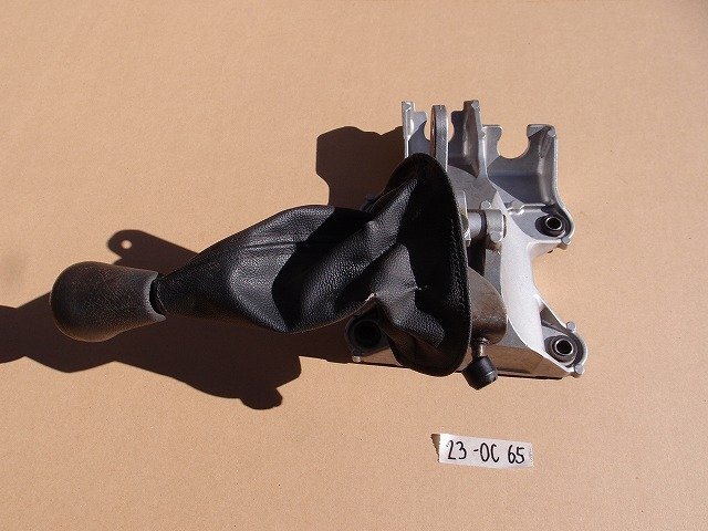 ☆ ダイハツ HIJET ハイゼット S330V H17年 MTシフトレバー ブラケット 23-0C65拍卖
