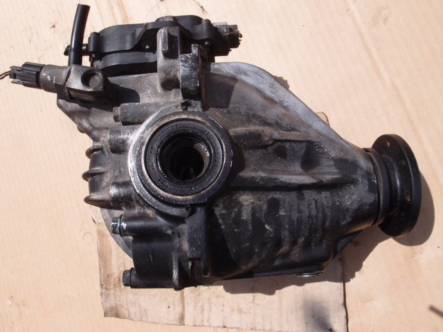 ☆ スズキ EVERY エブリイ バン DA64V 4WD車 純正フロント デフ本体 デファレンシャルギア 差動装置 23-4K30拍卖