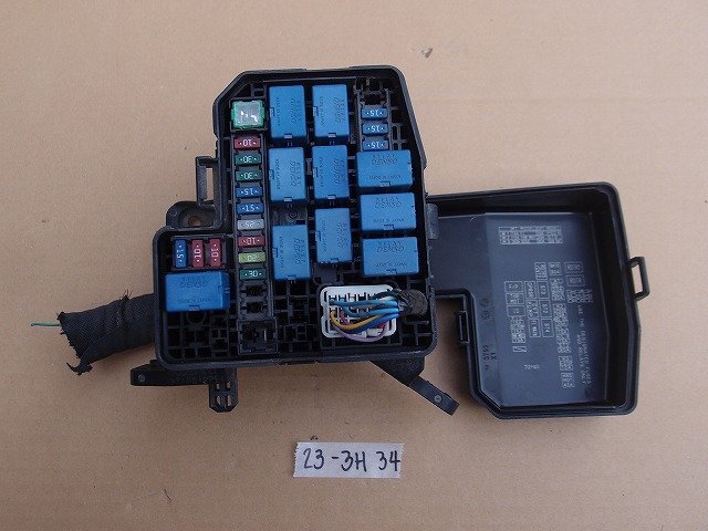 ☆ スズキ ワゴンR MH34S H24年 エンジンルーム ヒューズ リレーボックス 23-3H34拍卖