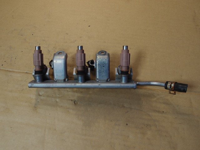 ☆ スズキ MRワゴン MF22S H20年 4WD車 インジェクター 燃料噴射装置 23-3K47拍卖