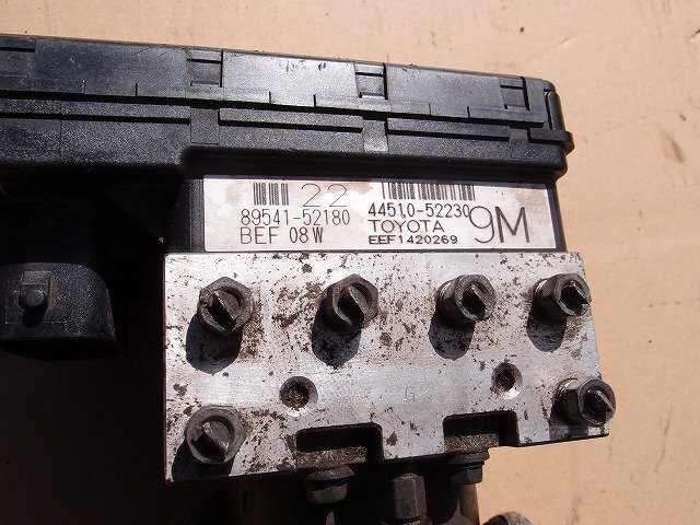 ☆ トヨタ PROBOX プロボックス バン NCP50V H17年 ABSアクチュエーター 44510-52230 23-4E27拍卖