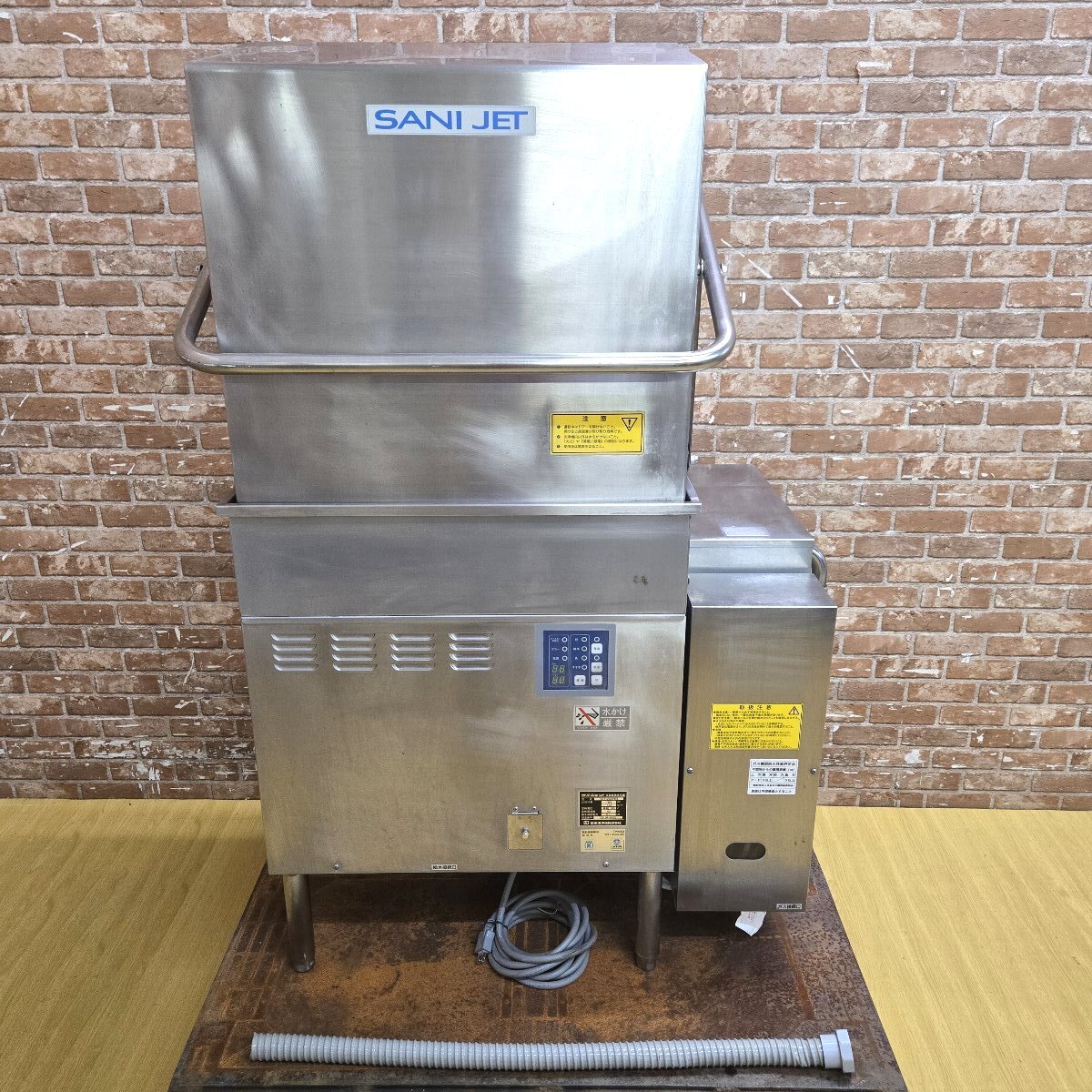 ★☆*5i143 日本洗浄機 サニジェット 自動食器洗浄機 SD112GSHB2 100V 60Hz 2023年製 LPガス プロパンガス 業務用 動作保証品♪☆★拍卖