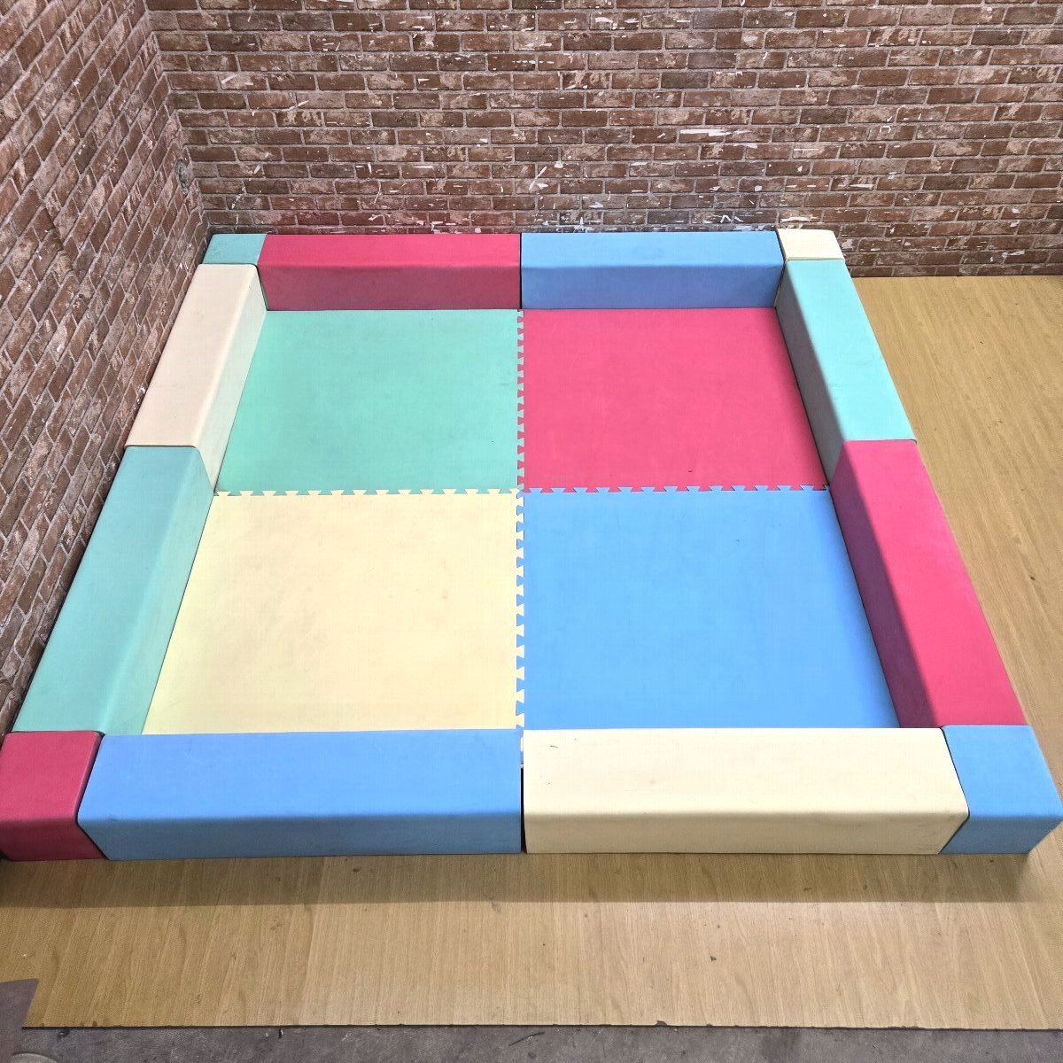 ★☆*5i176 プレイマット キッズスペース キッズコーナー キッズルーム キッズコーナー 託児 ブロッククッション セット まとめて☆★拍卖