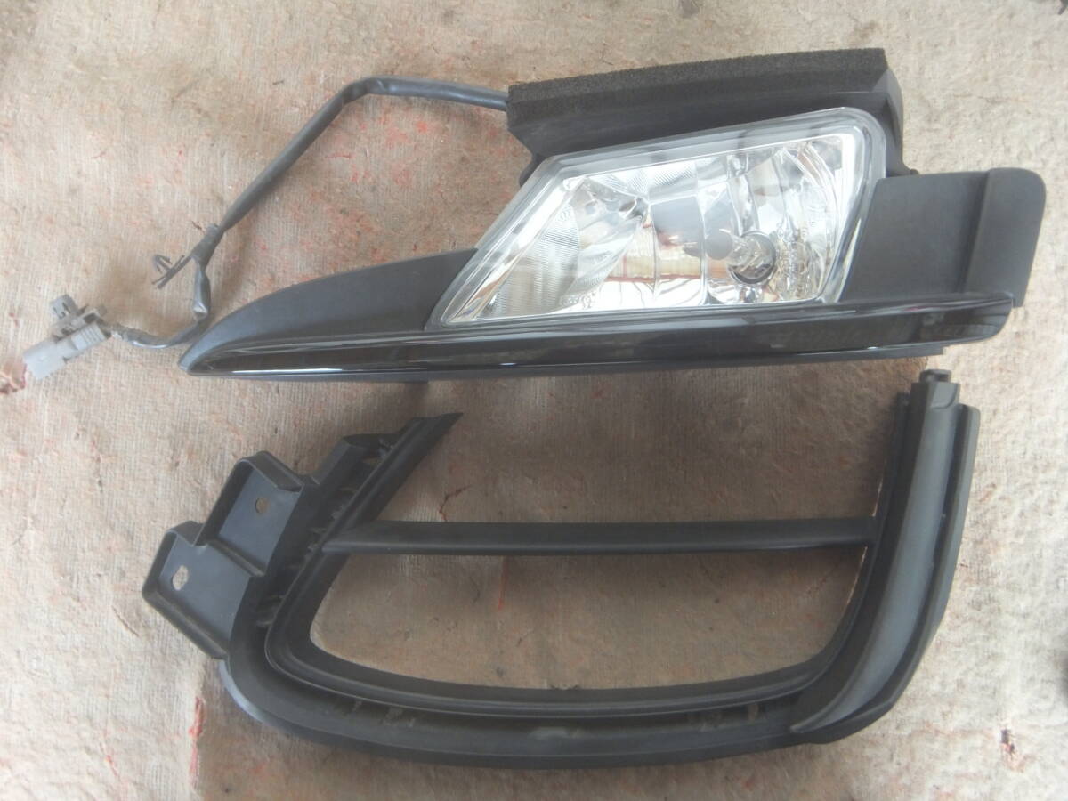 (RX-8 SE3P 後期) 左 フォグランプ カバー スピリットR拍卖