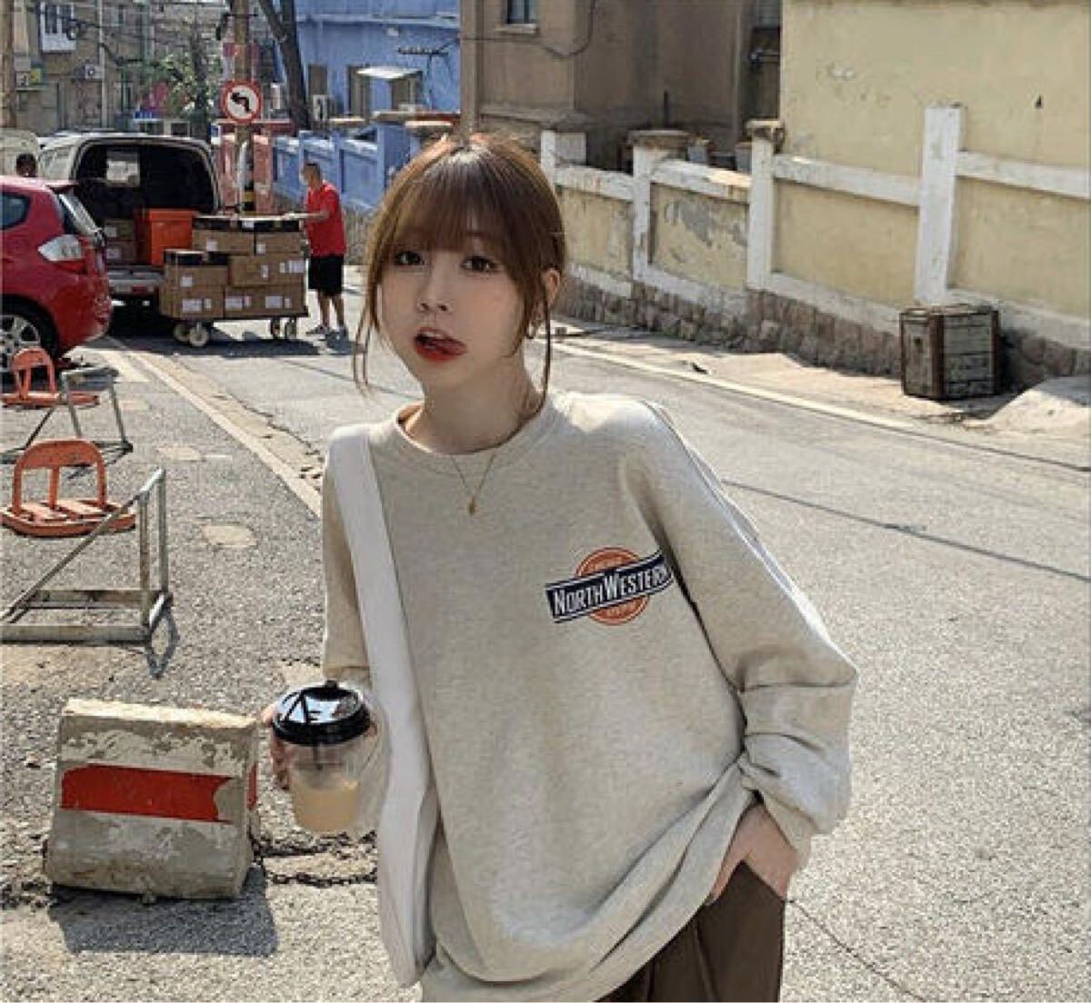 【新品傷なし】ロゴプリント トレーナー グレーフリーサイズ韓国ストリート系 トレーナー 長袖 クルーネック プルオーバー拍卖