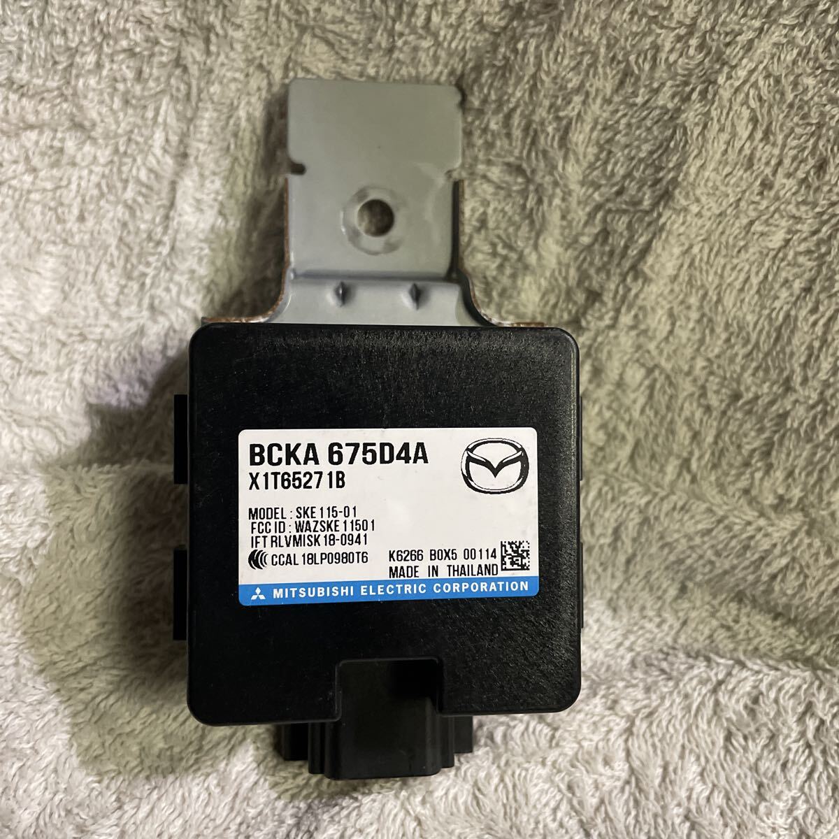 マツダ MAZDA キーレスレシーバー BCKA-675D4A コントロールユニット コンピューター拍卖
